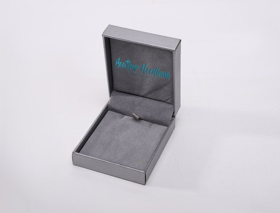 Grey Jewelry Paper Box: Premium Details & Customization Options