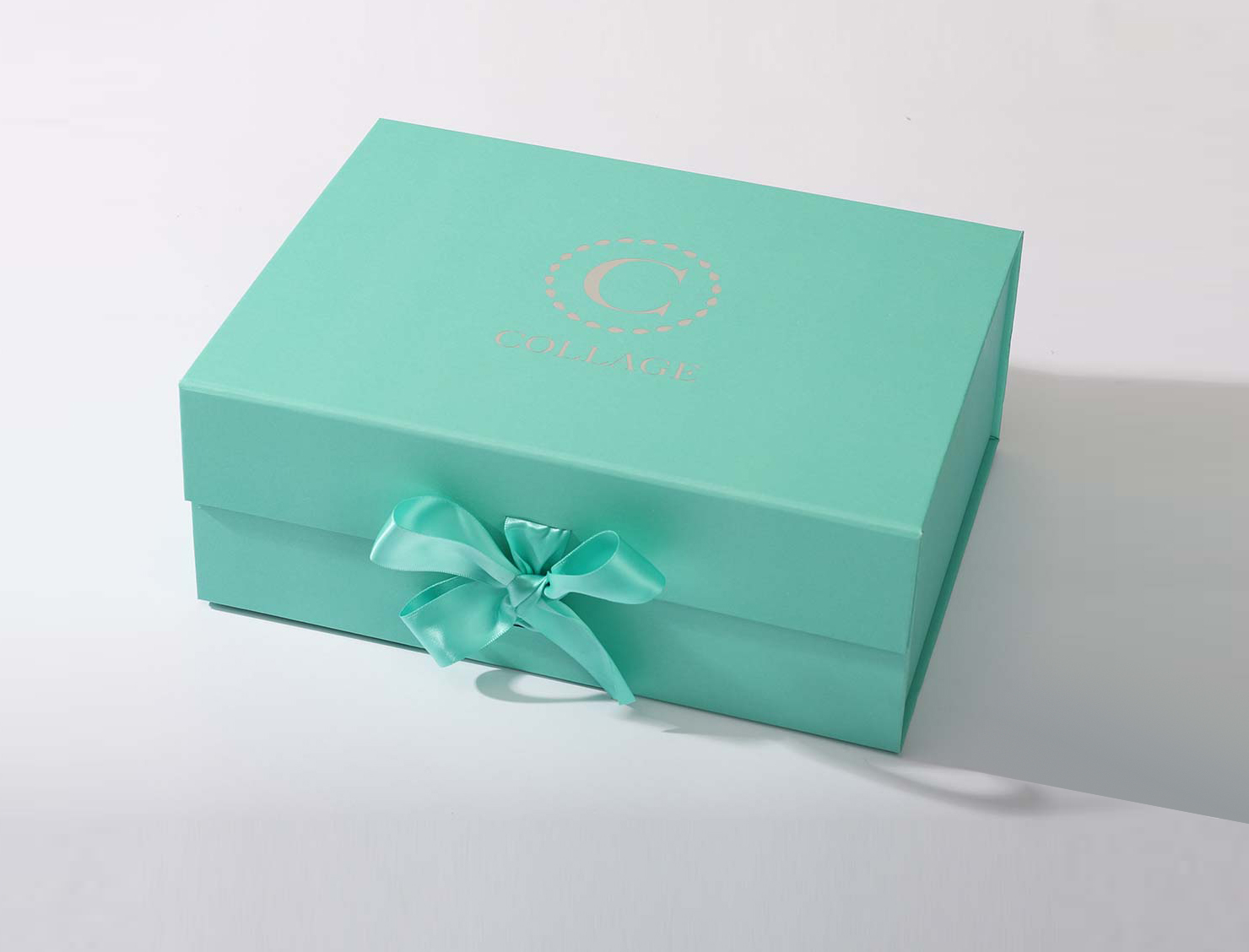 dress clothing apparel gift paper box