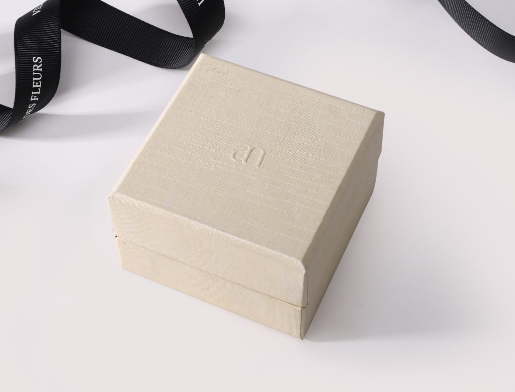 cute Jewelry paper box — main product view