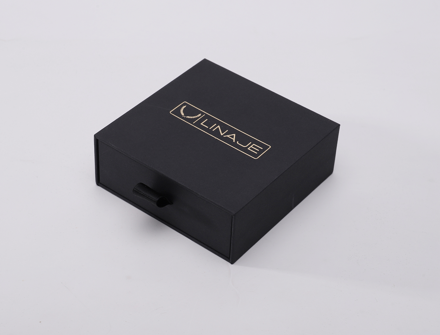 black jewelry paper box