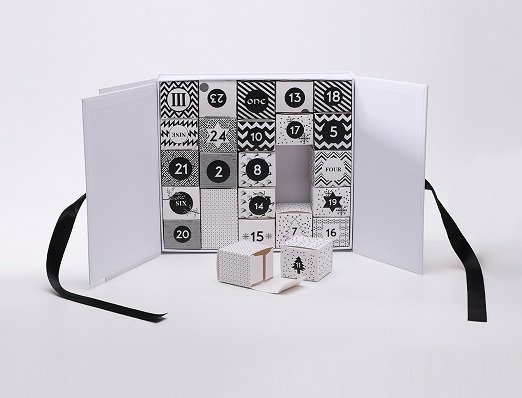 Versatile Packaging Solutions: Simple Calendar Paper Boxes for Every Business
