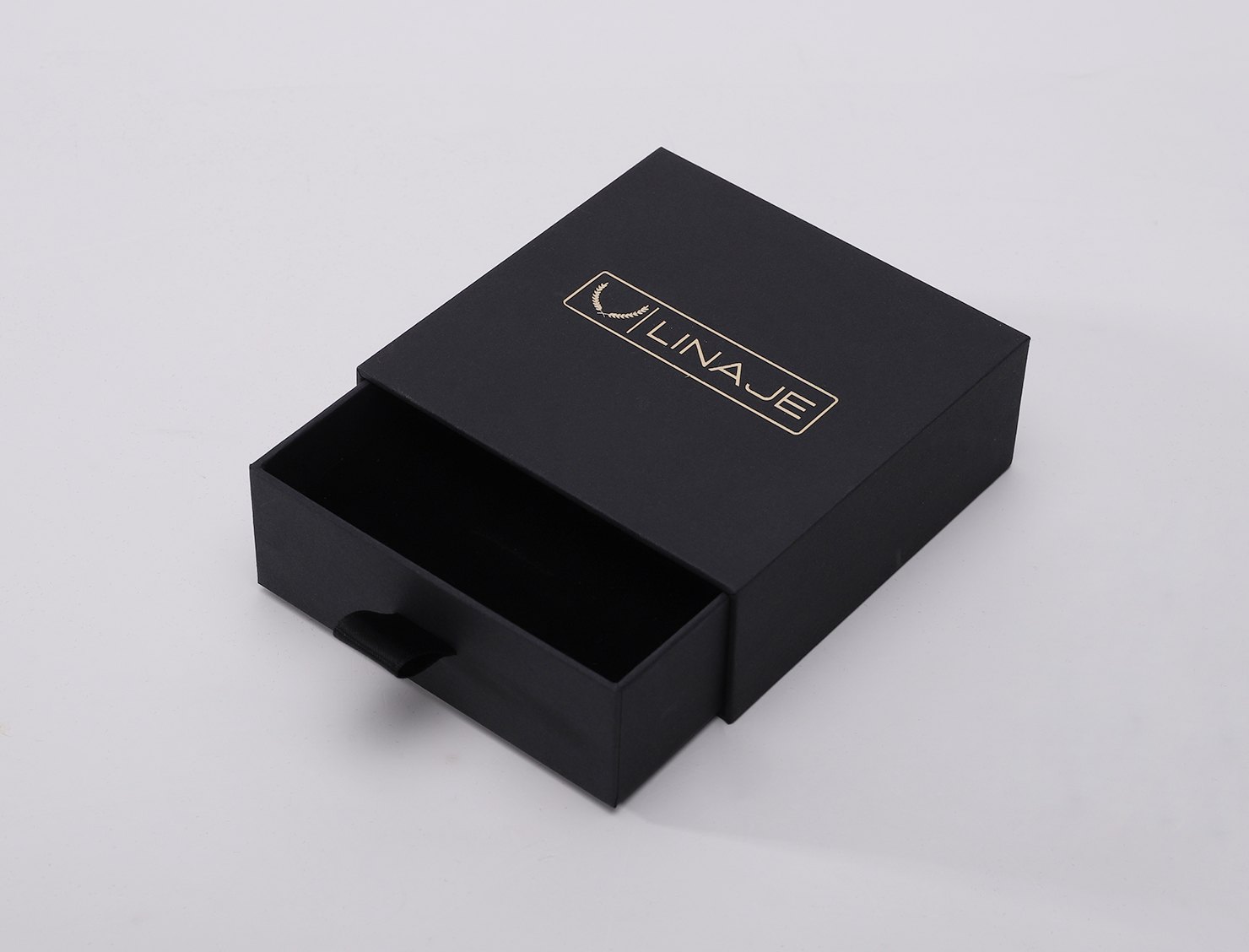 black jewelry paper box