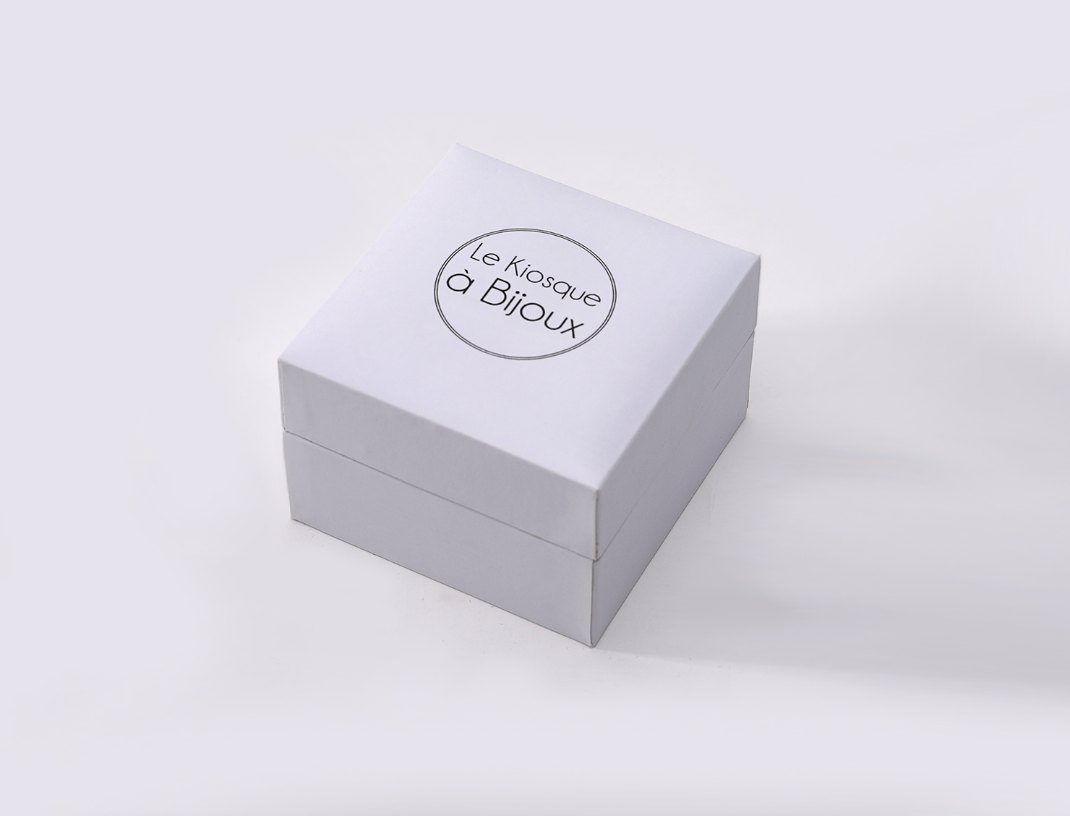 white jewelry paper box