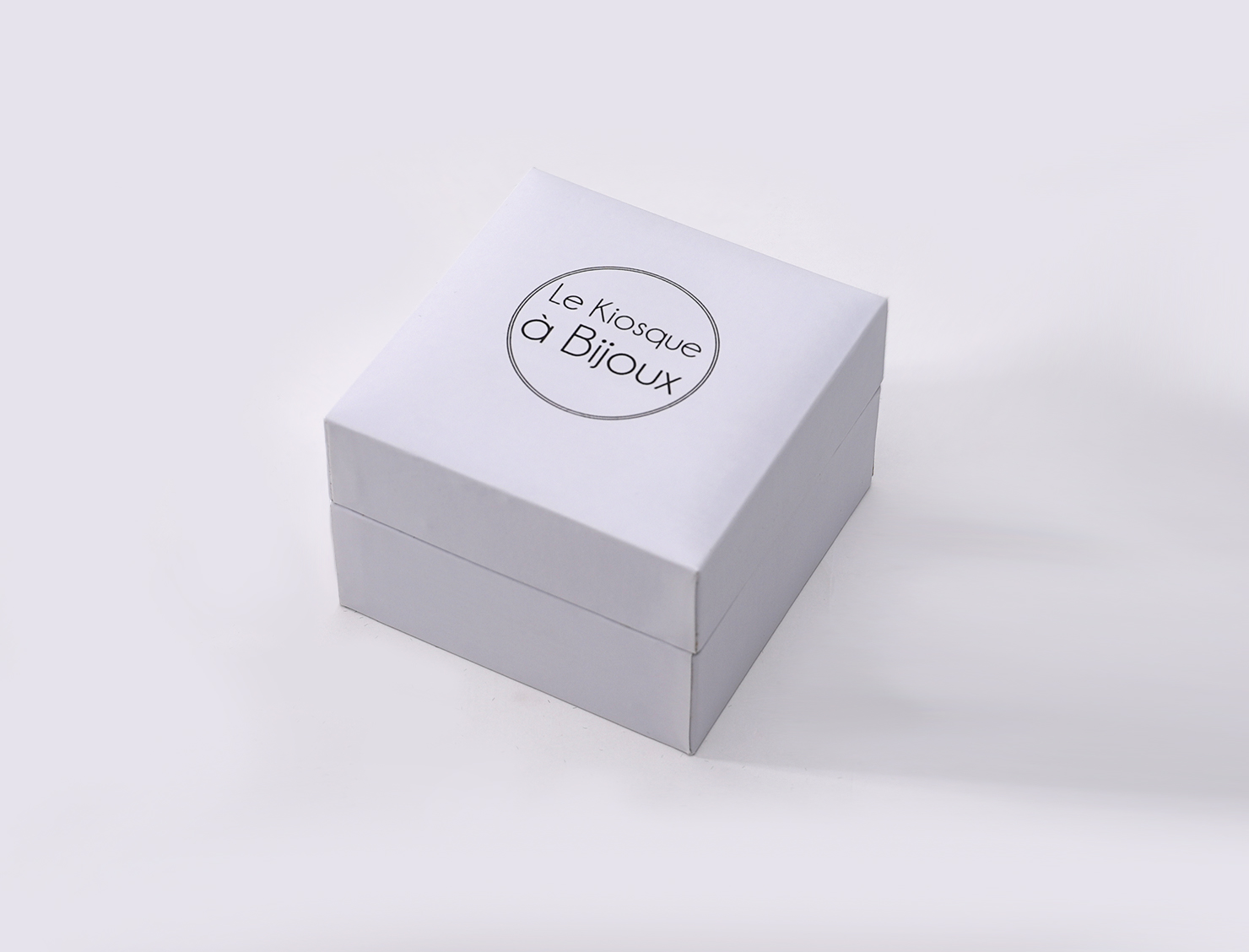 white jewelry paper box