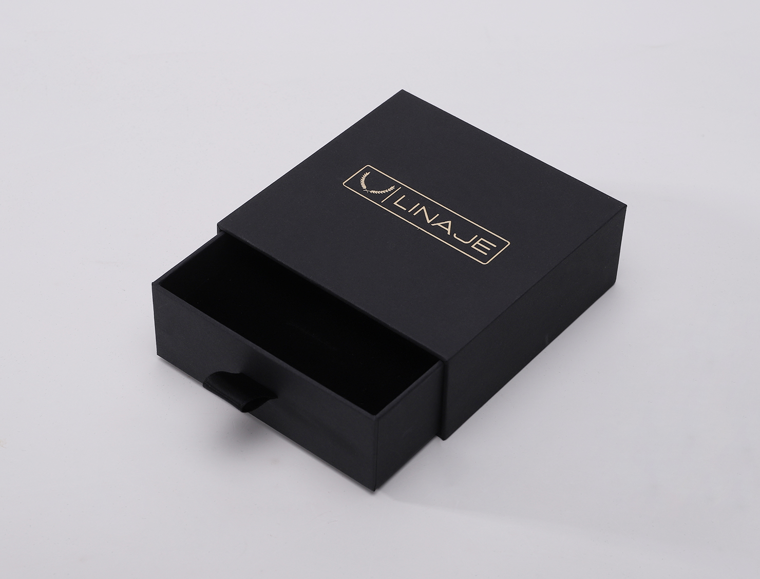 black jewelry paper box